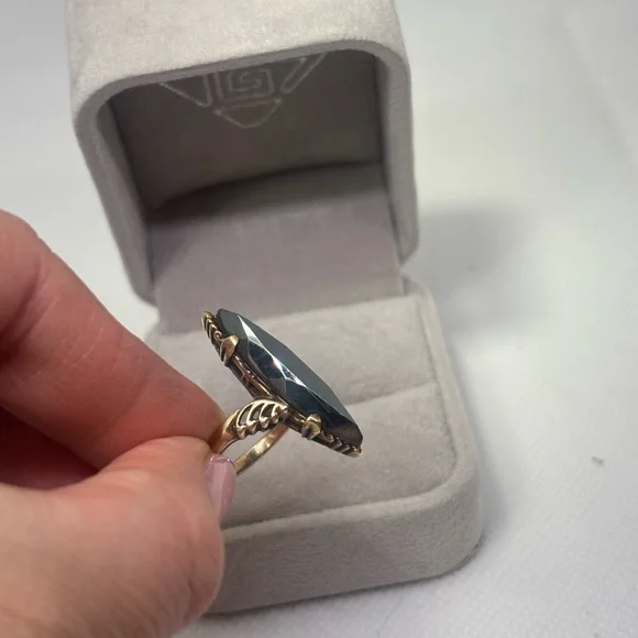 Vintage 10K Yellow Gold Hematite ‘Alaskan Diamond’ Ring, size 6 - Picture 5 of 10